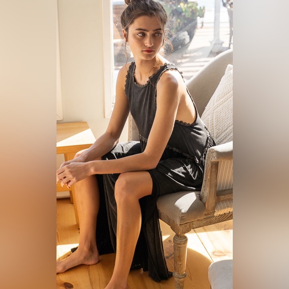 Last 1! POL Stunning Black Babydoll Maxi Dress - Picture 2 of 5